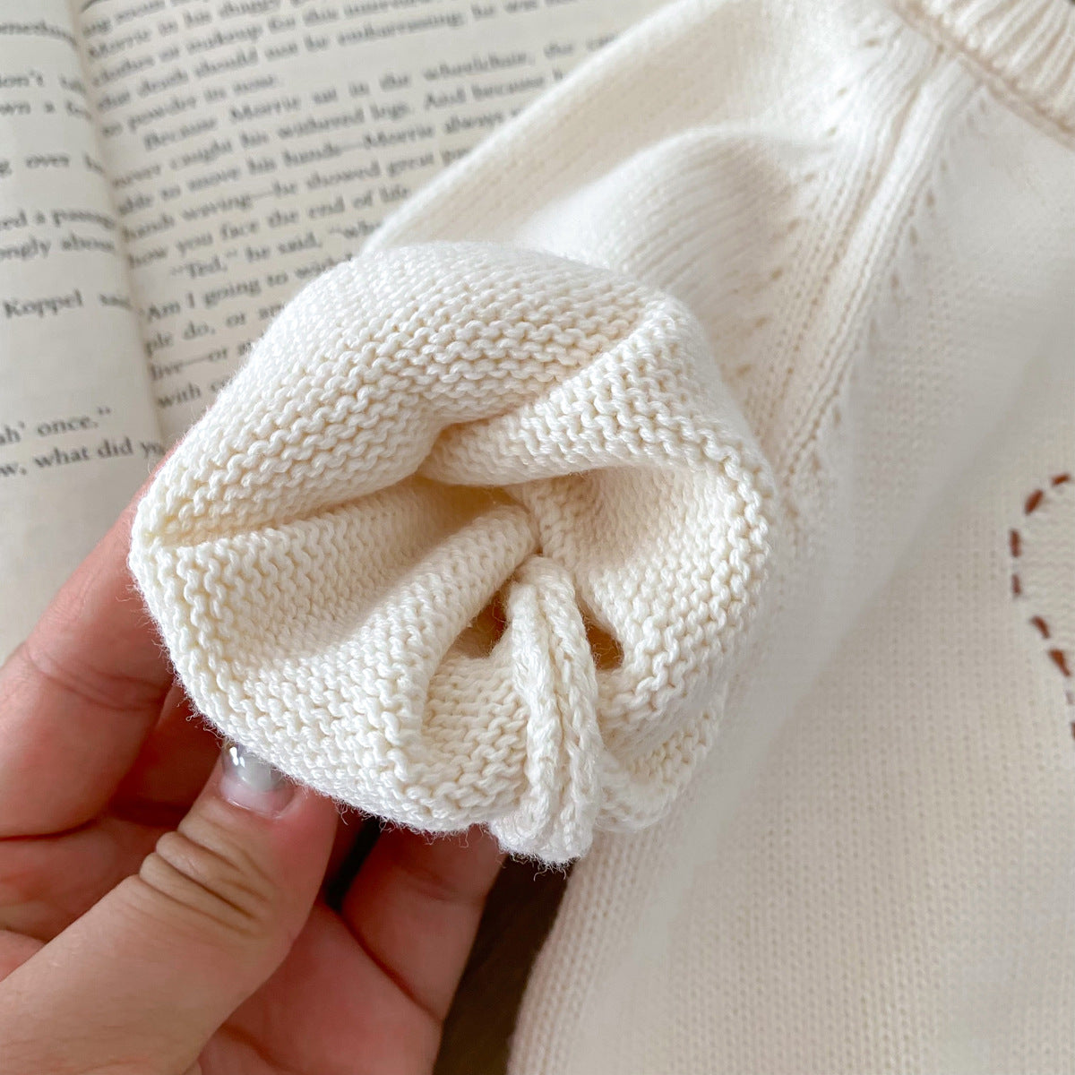 Arrival Autumn Baby Unisex Long Sleeves Teddy Bear Pattern Knitted Top Sweater-1