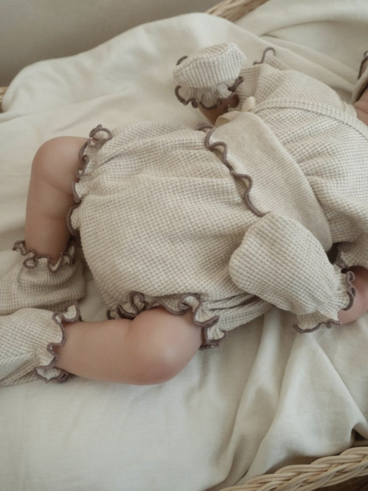 Summer Baby Kids Unisex Waffle Grid Short Sleeves Casual Monk Style Top T-Shirt And Bloomers And Hat Clothing Set-4