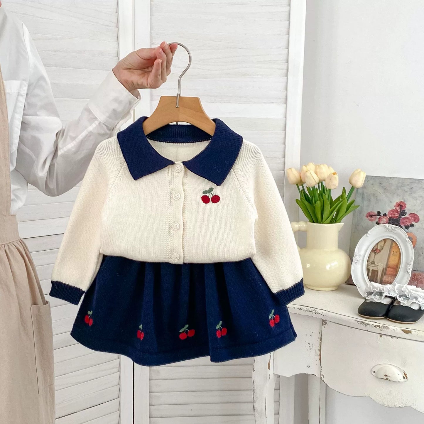 Spring and Autumn Kids Girls Cherry Embroidered Pattern Long Sleeves Knitted Cardigan and Skirt Clothing Set-1