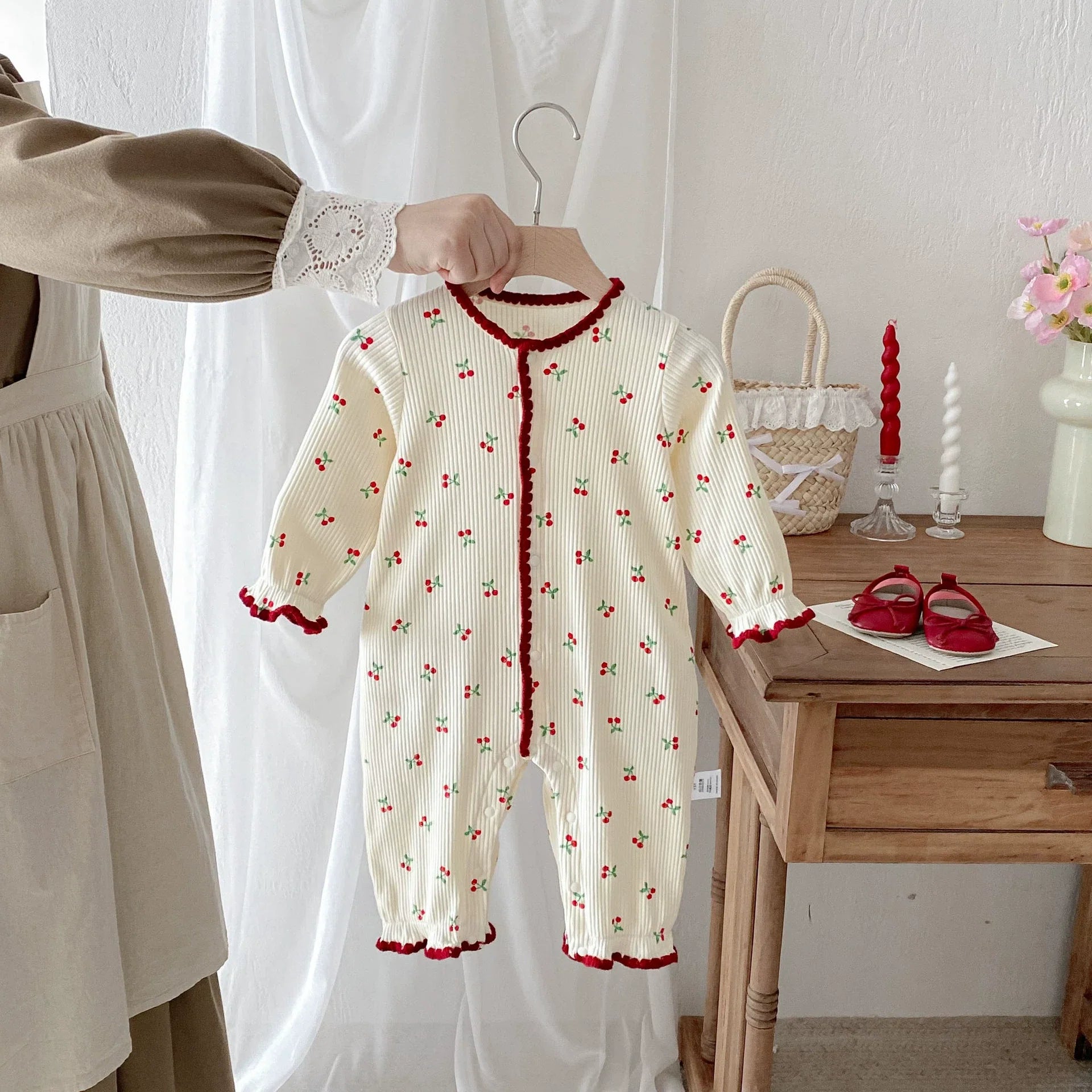 Autumn Arrival Baby Girls Long Sleeves Fruits Pattern Rompers-3